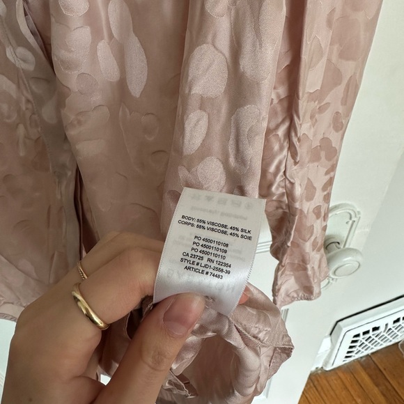 Aritizia babaton blouse - Picture 5 of 5